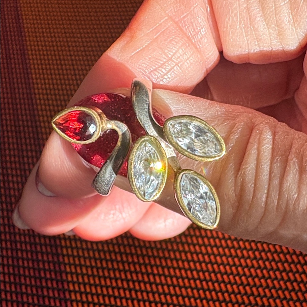 Elegant Adjustable Leaf Ring With Red Garnet - image 1
